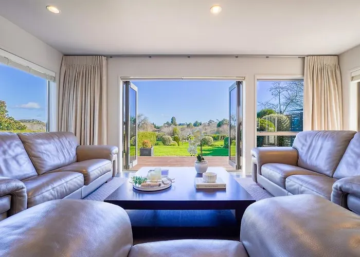 Stunning And Spacious 5-bedroom In *