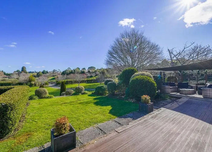 Stunning And Spacious 5-bedroom In Rotorua