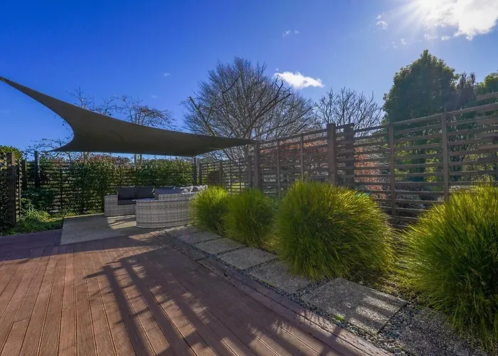 Stunning And Spacious 5-bedroom In Vakantiehuis *