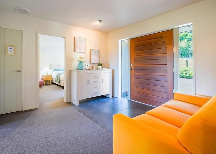 Vakantiehuis Stunning And Spacious 5-bedroom In Rotorua